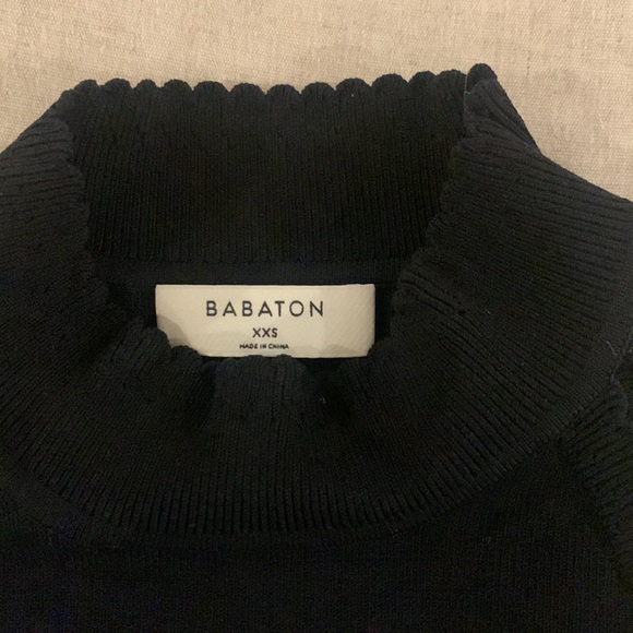 Aritzia stretchy crop top - Picture 2 of 4